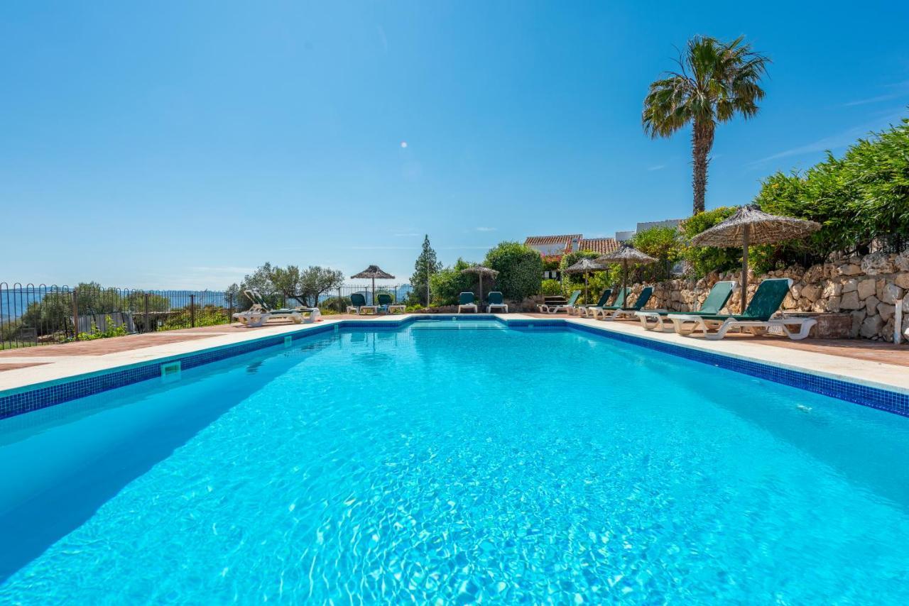 Cantueso Holiday Park Periana Exterior photo